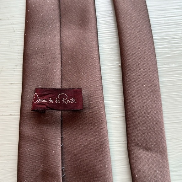 OSCAR DE LA RENTA DESIGNER TIE (OS) - Picture 5 of 6